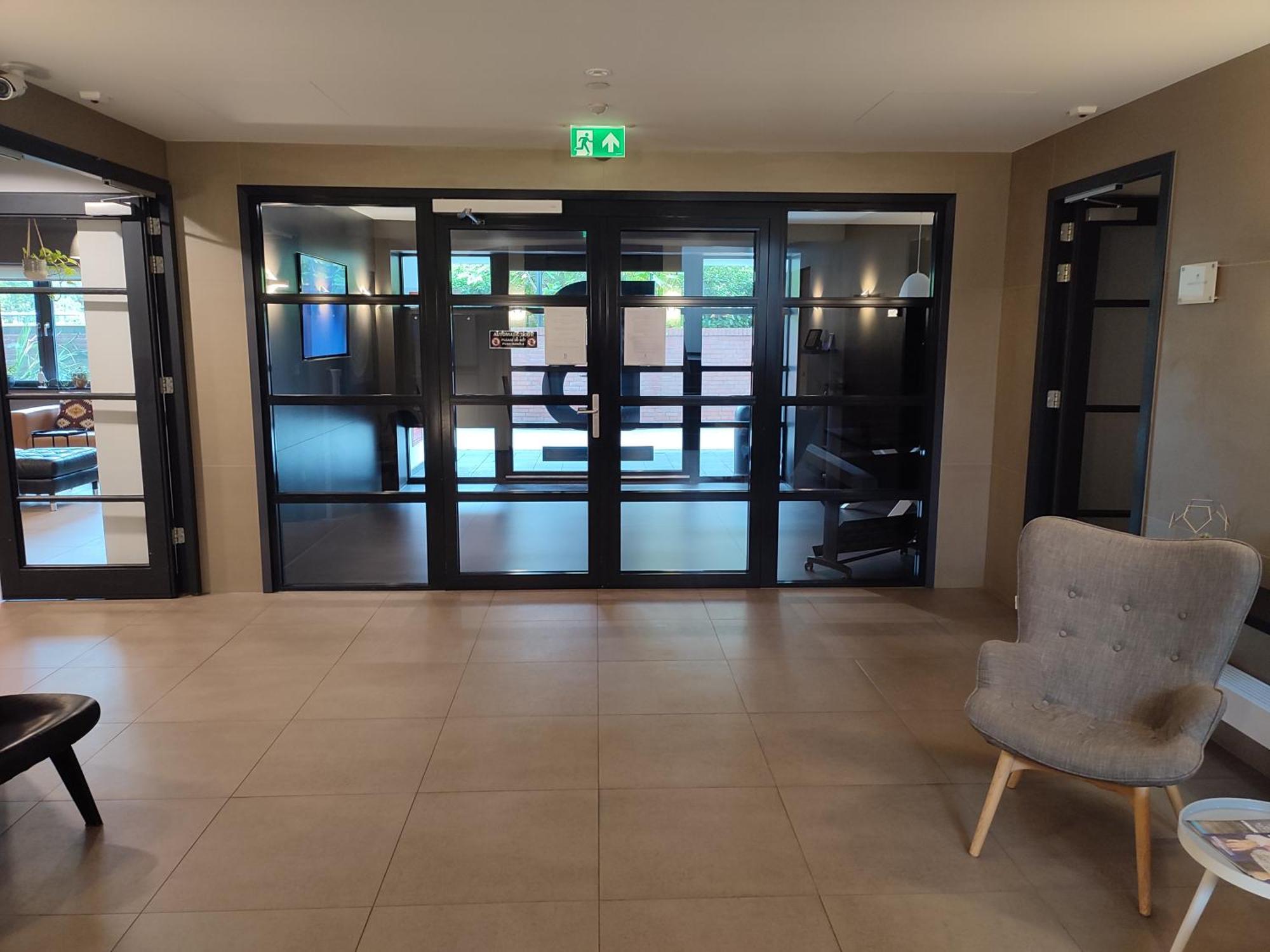 B-Aparthotel Kennedy Den Haag Bagian luar foto