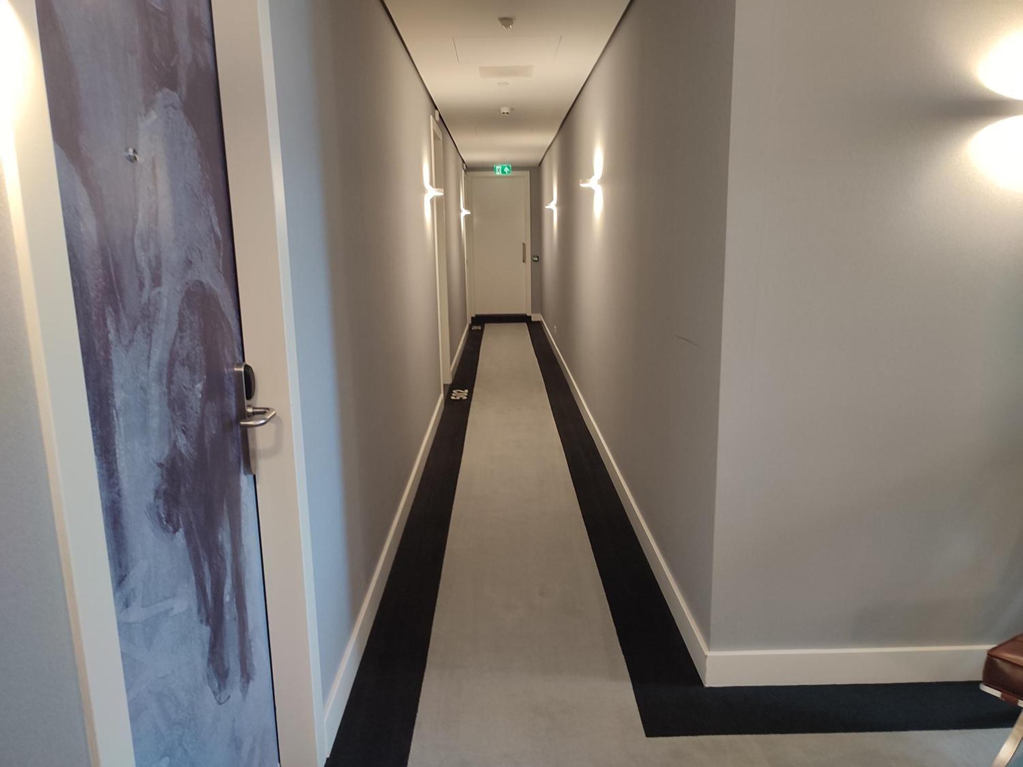 B-Aparthotel Kennedy Den Haag Bagian luar foto