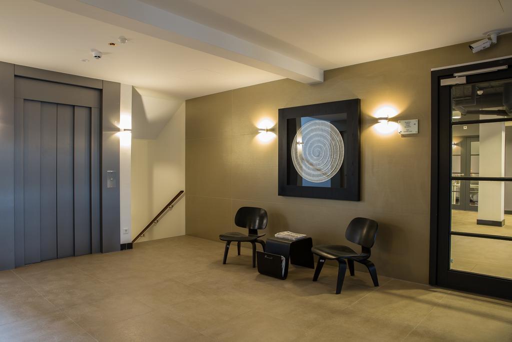 B-Aparthotel Kennedy Den Haag Bagian luar foto