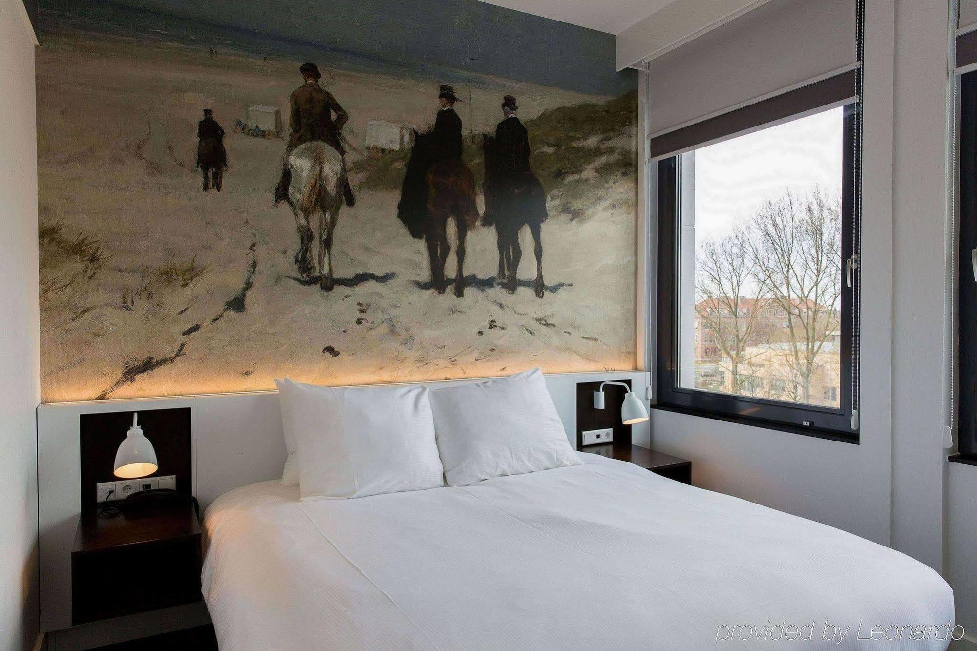 B-Aparthotel Kennedy Den Haag Bagian luar foto