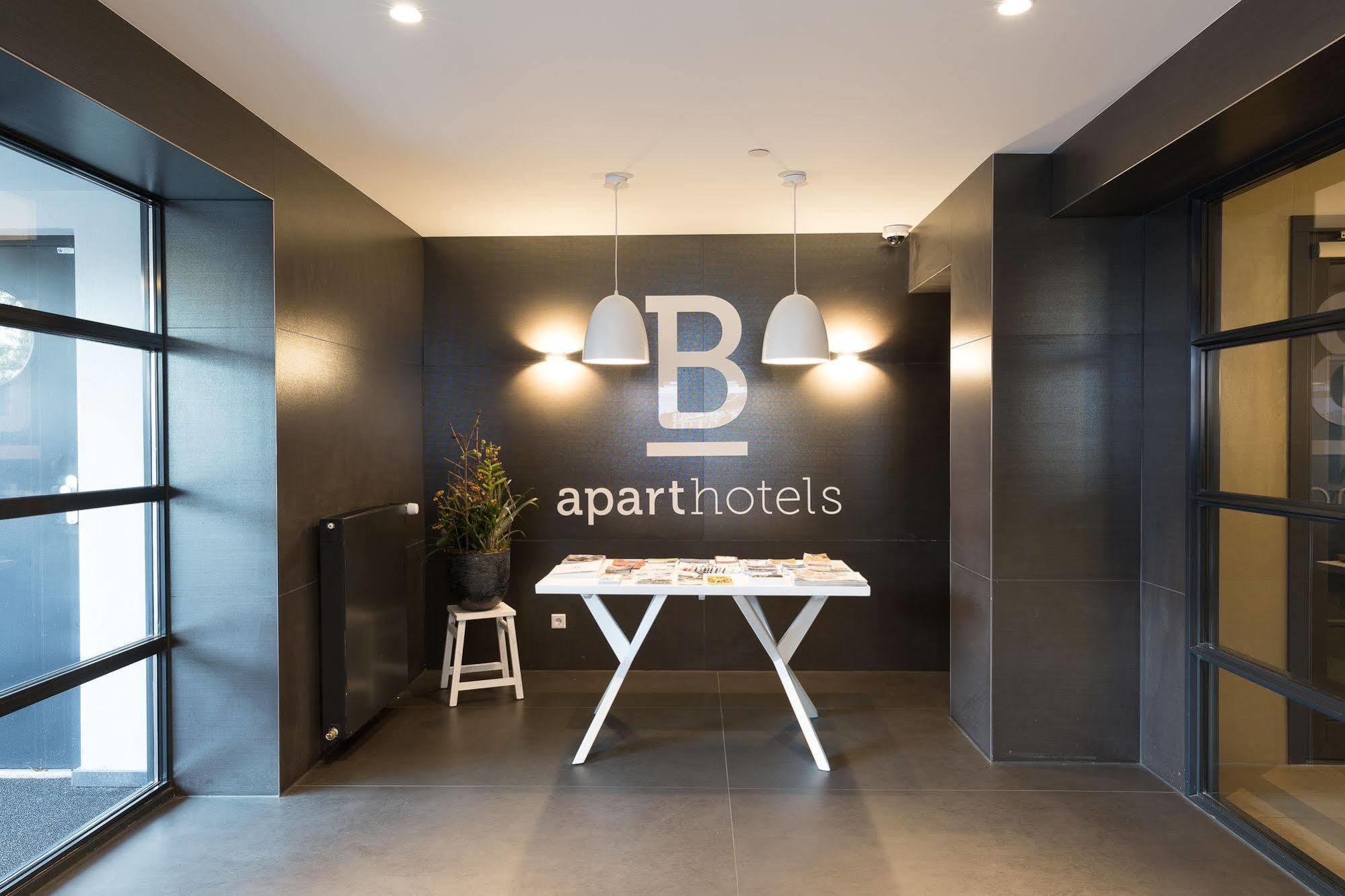 B-Aparthotel Kennedy Den Haag Bagian luar foto